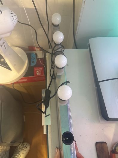 vanity light