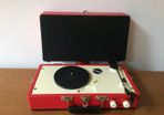 Record Player-Steepletone SRP025 with Detachable Speaker