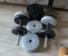 weights all plastic but get for Beginners, good start off set ..