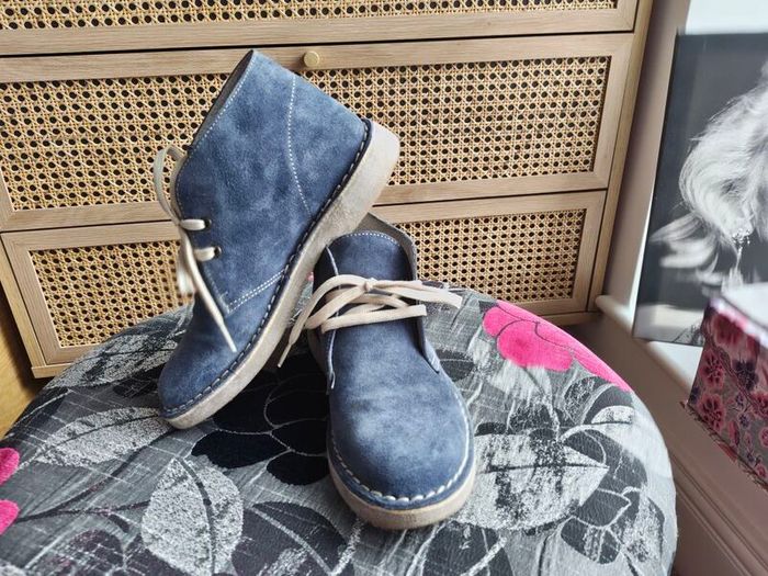 Desert ankle boots