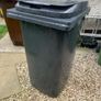 Wheelie bins like new (read description) Image 5