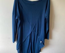 Blue top (size XL)