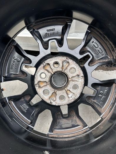 Genuine Nissan Navara 18" Alloy Wheels - Like New