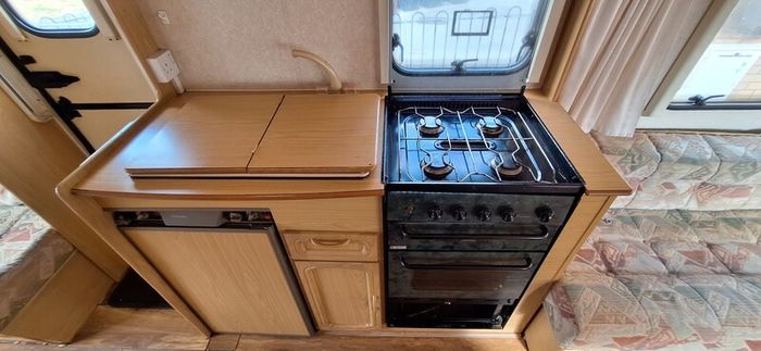 2001 Bailey Ranger 5-Berth Caravan