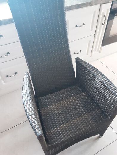 Rathwood reclining garden chairwith cushion, large footstool with cushion