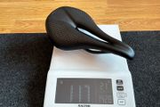 Full Carbon saddle 143 MM wide - 117g