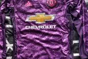 manchester united goalkeeper jersey kids L