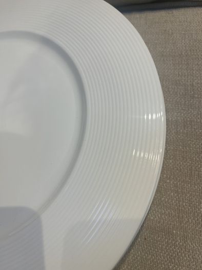 Vera Wang Wedgewood Antibes large Plates 34cm x 3