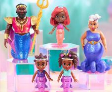 Disney Junior Ariel Royal Family Figure Set with Color Changing Tails