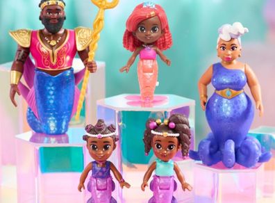 Disney Junior Ariel Royal Family Figure Set with Color Changing Tails
