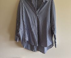 Trendy Oversized 100% Cotton Blue & White Striped Shirt - Size S