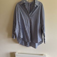 Trendy Oversized 100% Cotton Blue & White Striped Shirt - Size S