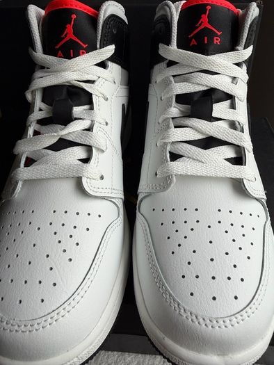 Air Jordan 1 Mid GS Summit White Black Infrared 23 | UK 5 EU 38 | Boxed