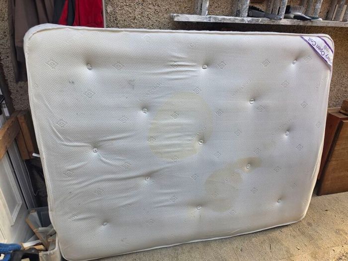 King size free mattress