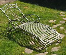 garden loungers