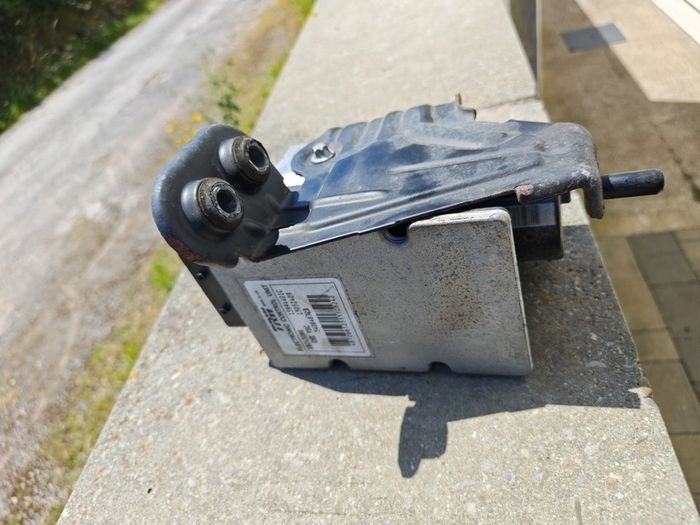 Saab 93 ABS pump and module