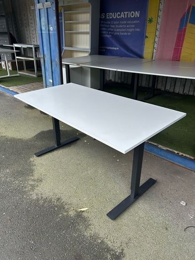 IKEA Manual Height Adjustable Desk Sit Stand Office Desk