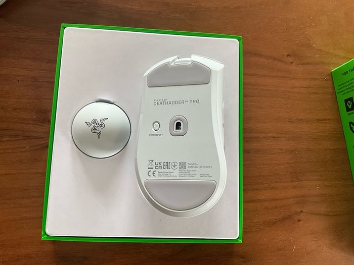 Razor Deathadder V4 White edition