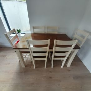 table and chairs