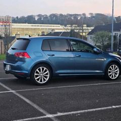 2014 Volkswagen Golf Highline1.4 TSIAutomatic car