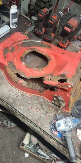 Broken lawnmowers and other tools wanted for parts. Lawnmower servicing also available!