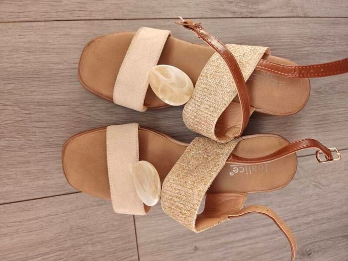 sandal