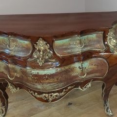 Bombay Unit Chest