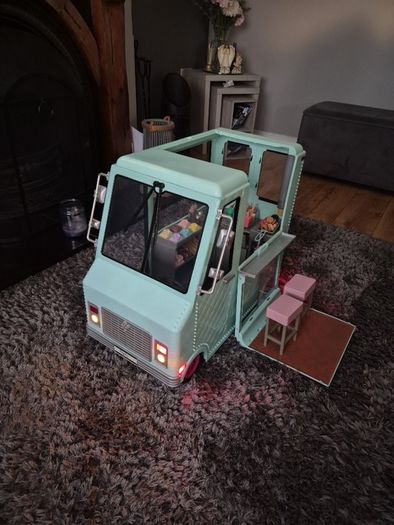 Ice Cream Truck