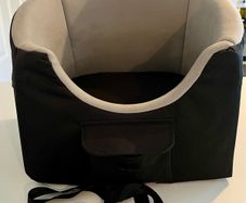 Trixie Raised Small Dog Car Seat Black/Grey