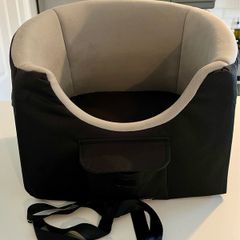 Trixie Raised Small Dog Car Seat Black/Grey