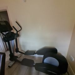 Cross trainer