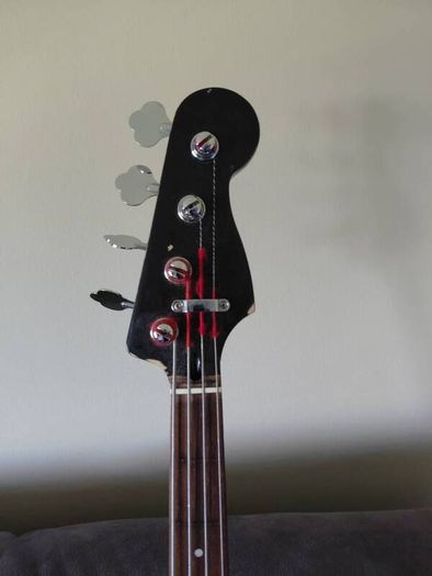 Squier/Fender Fretless Jazz Bass