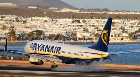 2 Pax - Flights from Cork - Lanzarote 12 Dec - 14 Dec