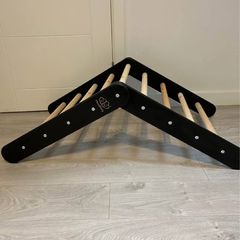 Climbing triangle