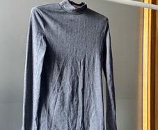 Stradivarius grey long sleeve top size S