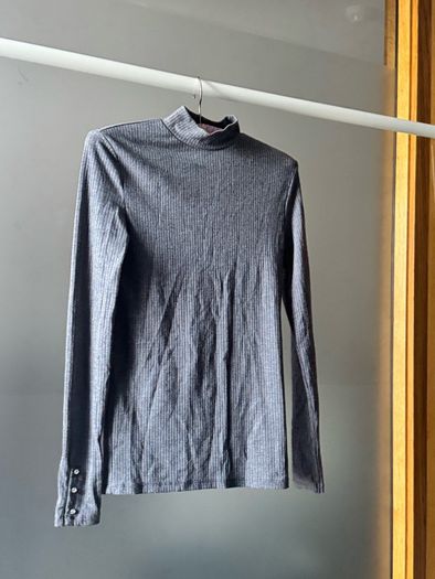 Stradivarius grey long sleeve top size S