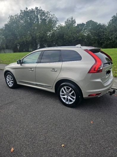 162 Volvo XC60 SE D4 Auto