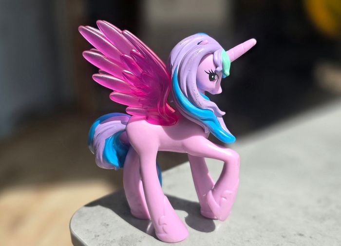 Large 5 inch Princess Celestia Moulded Vinyl Figure MLP G4 My Little Pony 2010