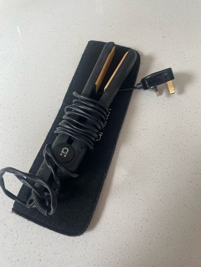 amika hair straightner