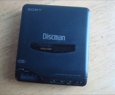 Sony Discman  D-66 - Parts or Repair