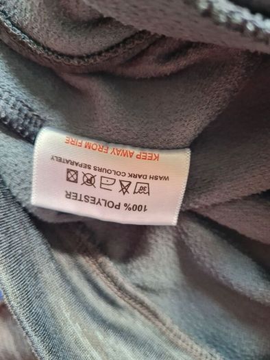 Azzuri waterford  Hooded quarter zip size 10/11 years in excellent condition