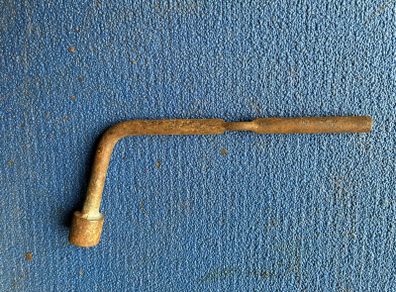 Vintage 22mm wheel brace