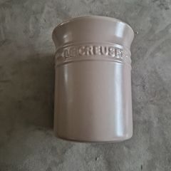 Le Creuset spatula crock