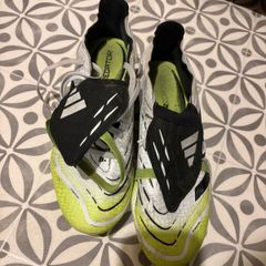 Adidas Predator FG football boots size 7.5