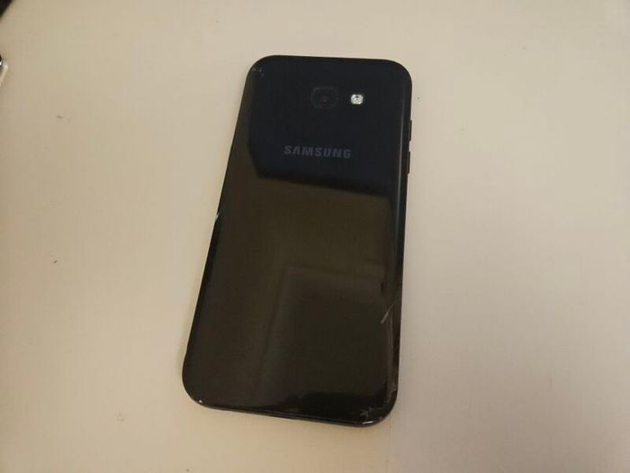 Old Android Phone Bundle HTC Samsung