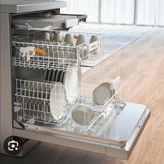 Silver Meile Dishwasher