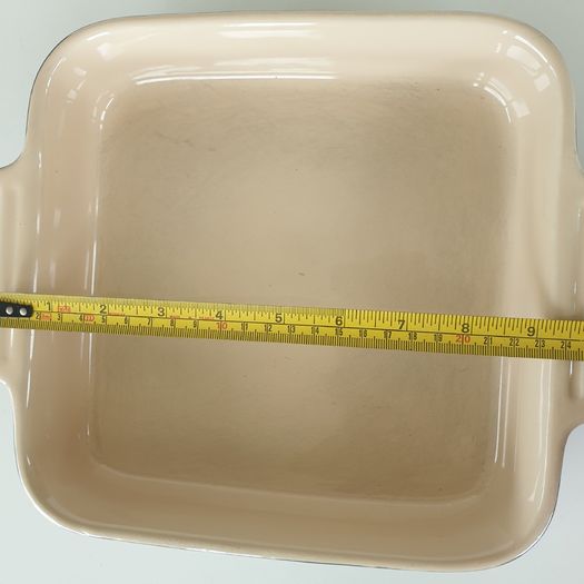Le Creuset square stoneware baking dish
