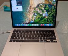 MacBook Pro 13" (2020) - 4 Thunderbolt Ports | 10th Gen i5 | 16GB RAM | 512GB SSD