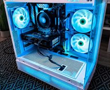 Gaming Pc | Rtx 5060 + Ryzen 5600xt 32gb Ram