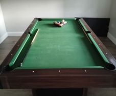 Pool table